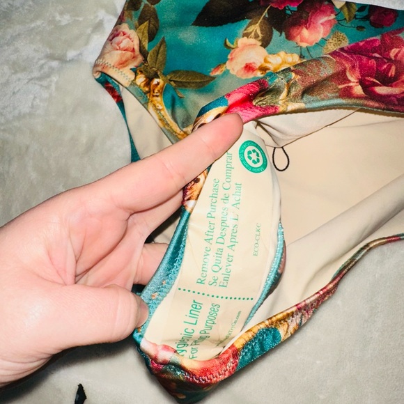 NEW L'AGENCE Rococo Roses Alexandria Underwire Bikini Top & bottom - Picture 7 of 8